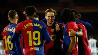 Frenkie de Jong celebra el primer gol del partido Frenkie de Jong celebra el primer gol del partido