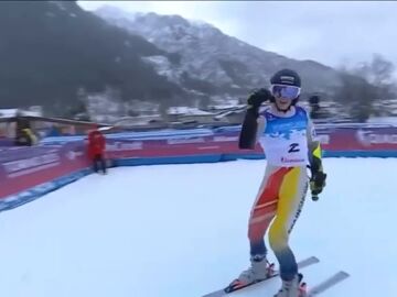 Aleix Aubert Serracan celebra su victoria en los Juegos Mundiales Universitarios FISU 2025 en Turín