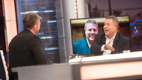 "Es indescriptible": Emiliano García-Page confiesa por qué se pasa tan mal en una noche electoral "Es indescriptible": Emiliano García-Page confiesa por qué se pasa tan mal en una noche electoral