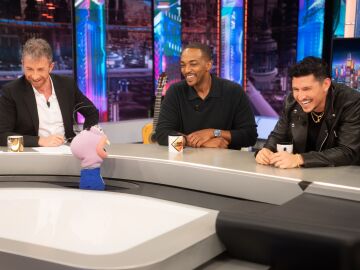 Anthony Mackie y Danny Ram&iacute;rez compiten en El Hormiguero: "&iexcl;Necesita gafas!"