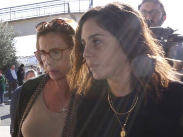 Anabel Pantoja y su madre Merchi en 2022