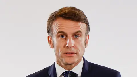 Macron Macron
