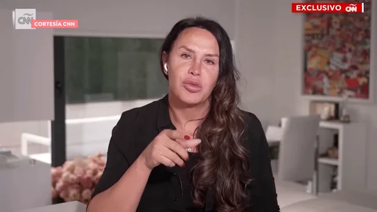 Karla Sofía Gascón en la CNN. Karla Sofía Gascón en la CNN.