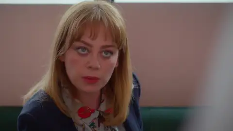 Bahar impone sus condiciones: Rengin fuera del hospital y el destino de Timur en sus manos Bahar impone sus condiciones: Rengin fuera del hospital y el destino de Timur en sus manos