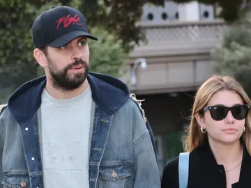 Piqué y Clara Chía Piqué y Clara Chía