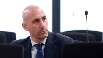 Luis Rubiales durante el juicio