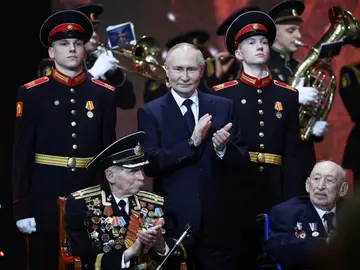 Putin recupera el festival rival de Eurovisión durante la era soviética Putin recupera el festival rival de Eurovisión durante la era soviética