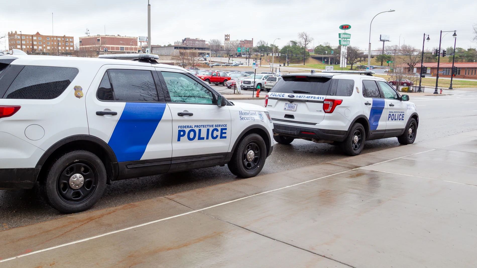 Un coche de la Policía del Servicio de Protección Federal en Kansas City, Missouri, EE.UU. Un coche de la Policía del Servicio de Protección Federal en Kansas City, Missouri, EE.UU.