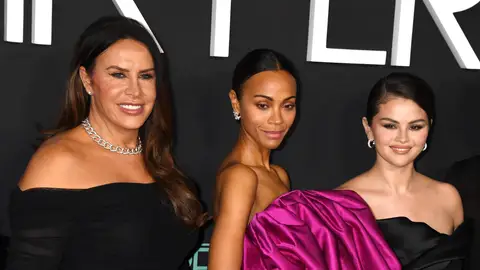 Karla Sofia Gascon, Zoe Saldaña y Selena Gomez Karla Sofia Gascon, Zoe Saldaña y Selena Gomez