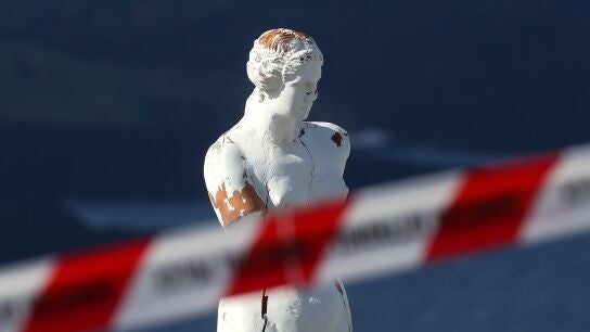 Estatua en Santorini