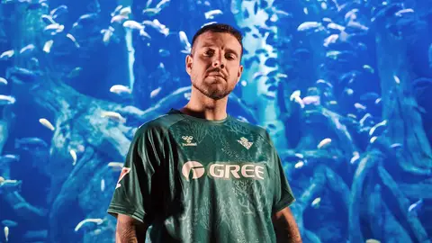 La nueva camiseta del Betis hecha con algas La nueva camiseta del Betis hecha con algas