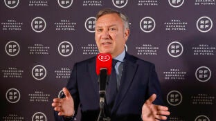 Medina Cantalejo atiende a los medios de comunicaci&oacute;n