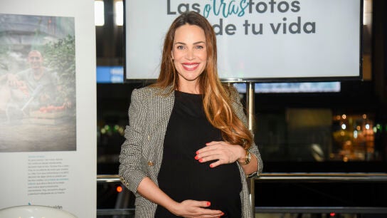 Nerea Garmendia posando para la prensa