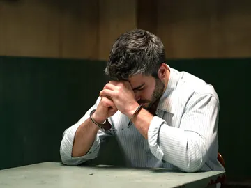 Capítulo 241 de Sueños de libertad; 7 de febrero: A Andrés le deniegan la libertad condicional y deberá seguir en prisión  Capítulo 241 de Sueños de libertad; 7 de febrero: A Andrés le deniegan la libertad condicional y deberá seguir en prisión