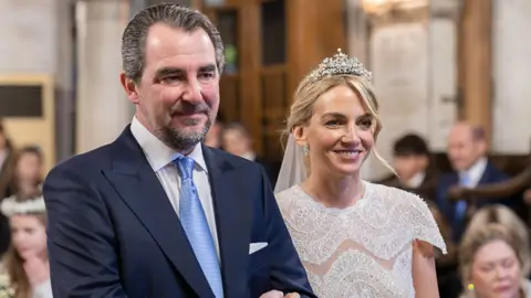 Nicolás de Grecia y Chrysi Vardinogiannis en su boda Nicolás de Grecia y Chrysi Vardinogiannis en su boda