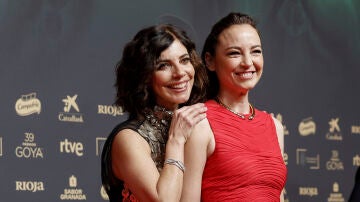 Las actrices Maribel Verdú y Leonor Watling en la sesión fotográfica de la 39ª edición de los Premios Goya de Cine en Granada el sábado 8 de febrero de 2025.