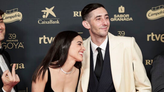 Enric Auquer y Macarena Garc&iacute;a en los Premios Goya 2025