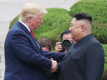 Trump anuncia su intención de restablecer relaciones con Corea del Norte