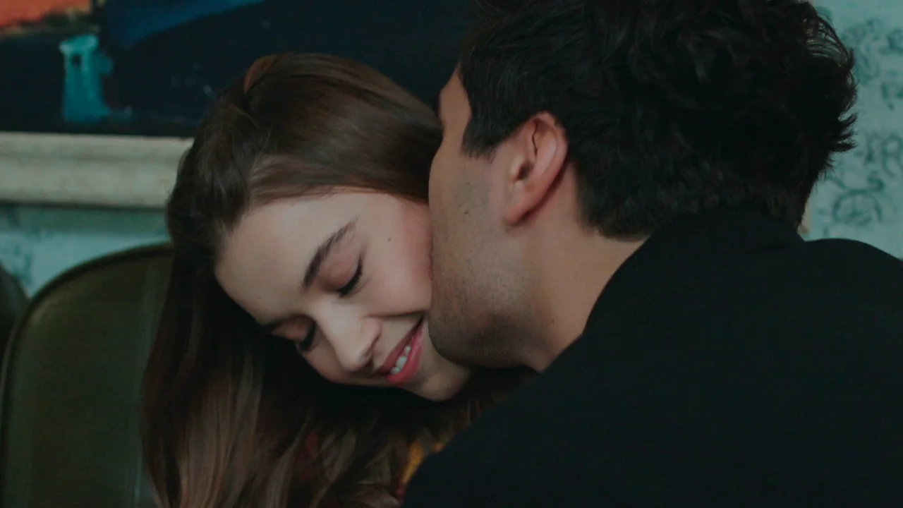 El primer gesto romántico de Seyran: un desayuno sorpresa para Ferit que lo deja sin palabras