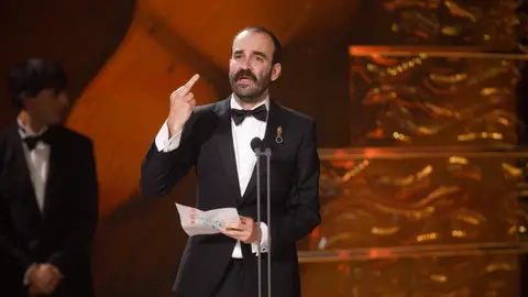 Eduard Sola, Goya a Mejor Guion Original por Casa en llamas Eduard Sola, Goya a Mejor Guion Original por Casa en llamas