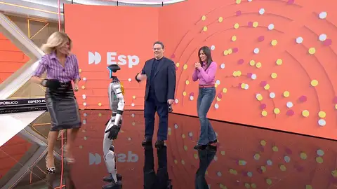 El robot 'Aibor'. El robot 'Aibor'.