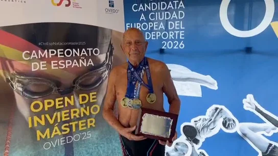 El nadador de 97 años que vive la vida como Rafa Nadal: "Me retiraré cuando el cuerpo no aguante más" El nadador de 97 años que vive la vida como Rafa Nadal: "Me retiraré cuando el cuerpo no aguante más"