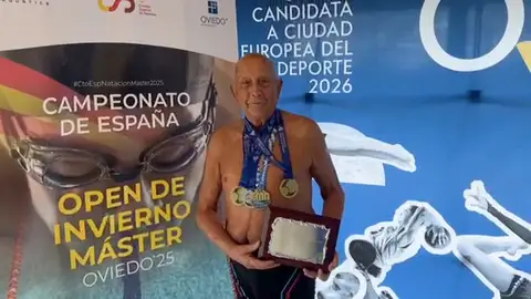 El nadador de 97 años que vive la vida como Rafa Nadal: "Me retiraré cuando el cuerpo no aguante más" El nadador de 97 años que vive la vida como Rafa Nadal: "Me retiraré cuando el cuerpo no aguante más"