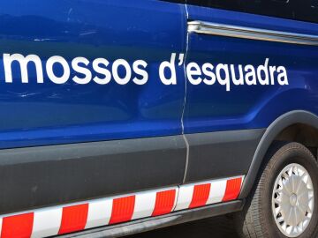 Un vehículo de los Mossos d'Esquadra