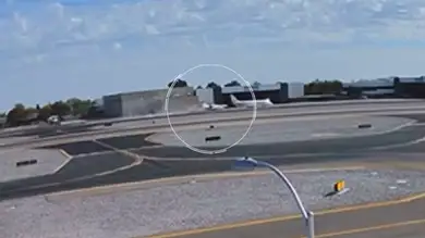 El momento del choque de dos aviones que ha dejado al menos un muerto y 3 heridos en Arizona El momento del choque de dos aviones que ha dejado al menos un muerto y 3 heridos en Arizona