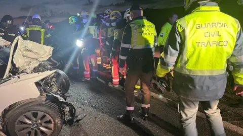 Accidente en Aranjuez entre un coche y un camión Accidente en Aranjuez entre un coche y un camión