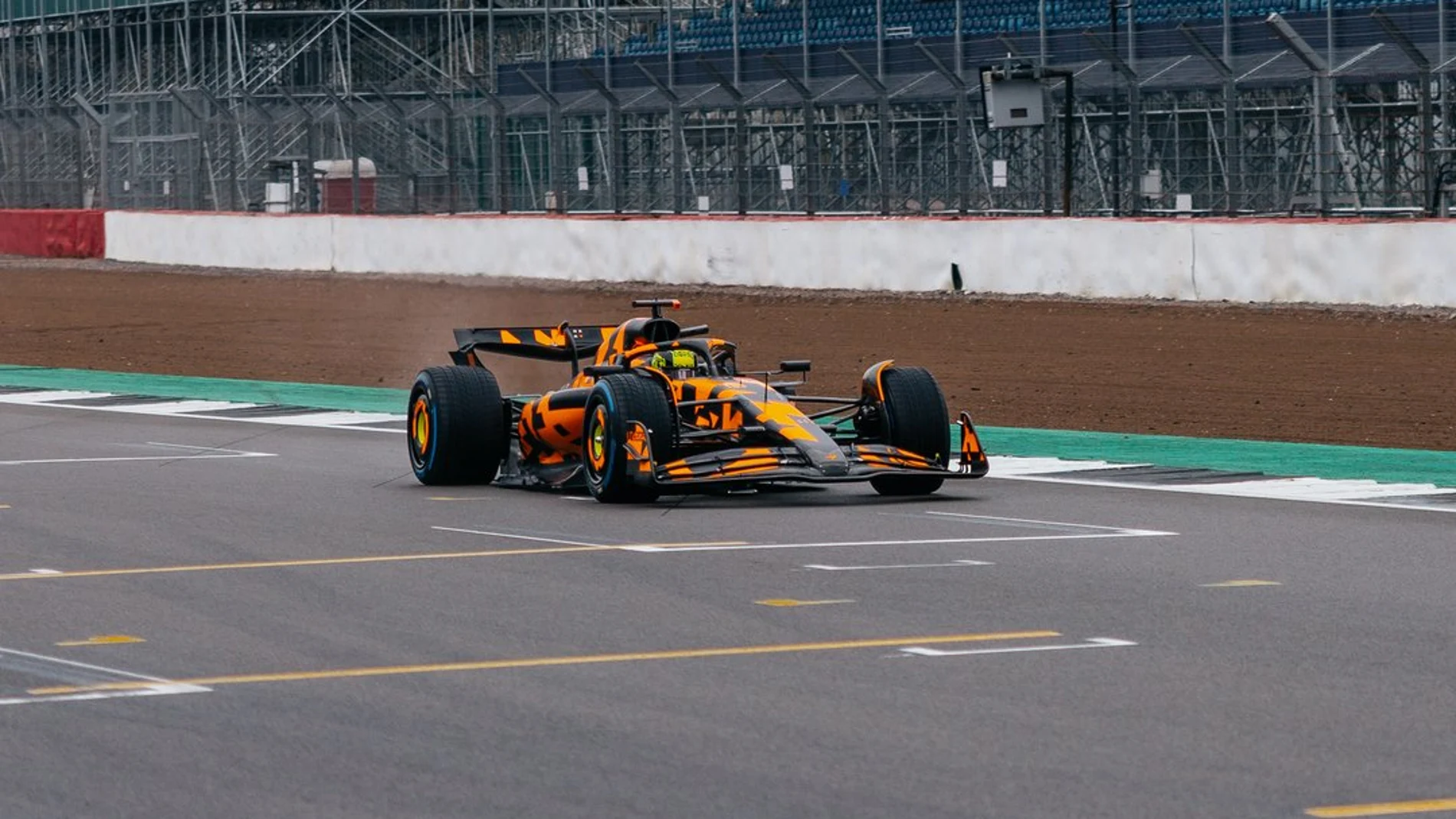 McLaren enseña por sorpresa el MCL39 McLaren enseña por sorpresa el MCL39