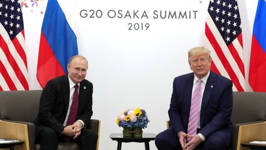 Fotograf&iacute;a de archivo de Putin y Donald Trump