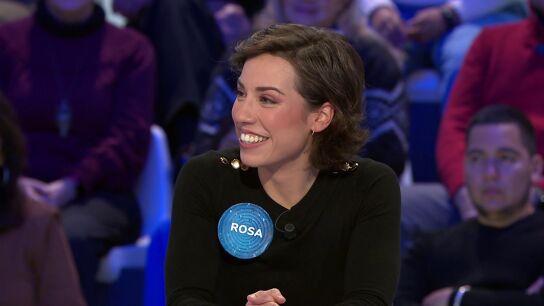 &ldquo;Te hago la competencia&rdquo;: Roberto Leal se queda perplejo con el curioso truco de estudio de Rosa
