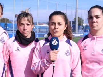 Las jugadoras del Espanyol muestran su apoyo a Daniela Caracas