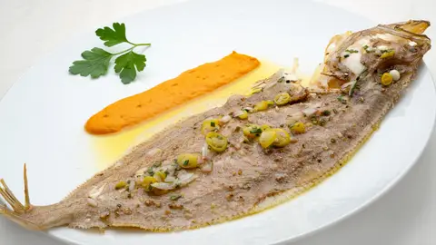 Gallo asado con vinagreta, de Karlos Arguiñano: "Os recomiendo esta receta para celebrar el Día de San Valentín" Gallo asado con vinagreta, de Karlos Arguiñano: "Os recomiendo esta receta para celebrar el Día de San Valentín"