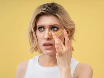 Uso incorrecto de los parches para las ojeras Uso incorrecto de los parches para las ojeras