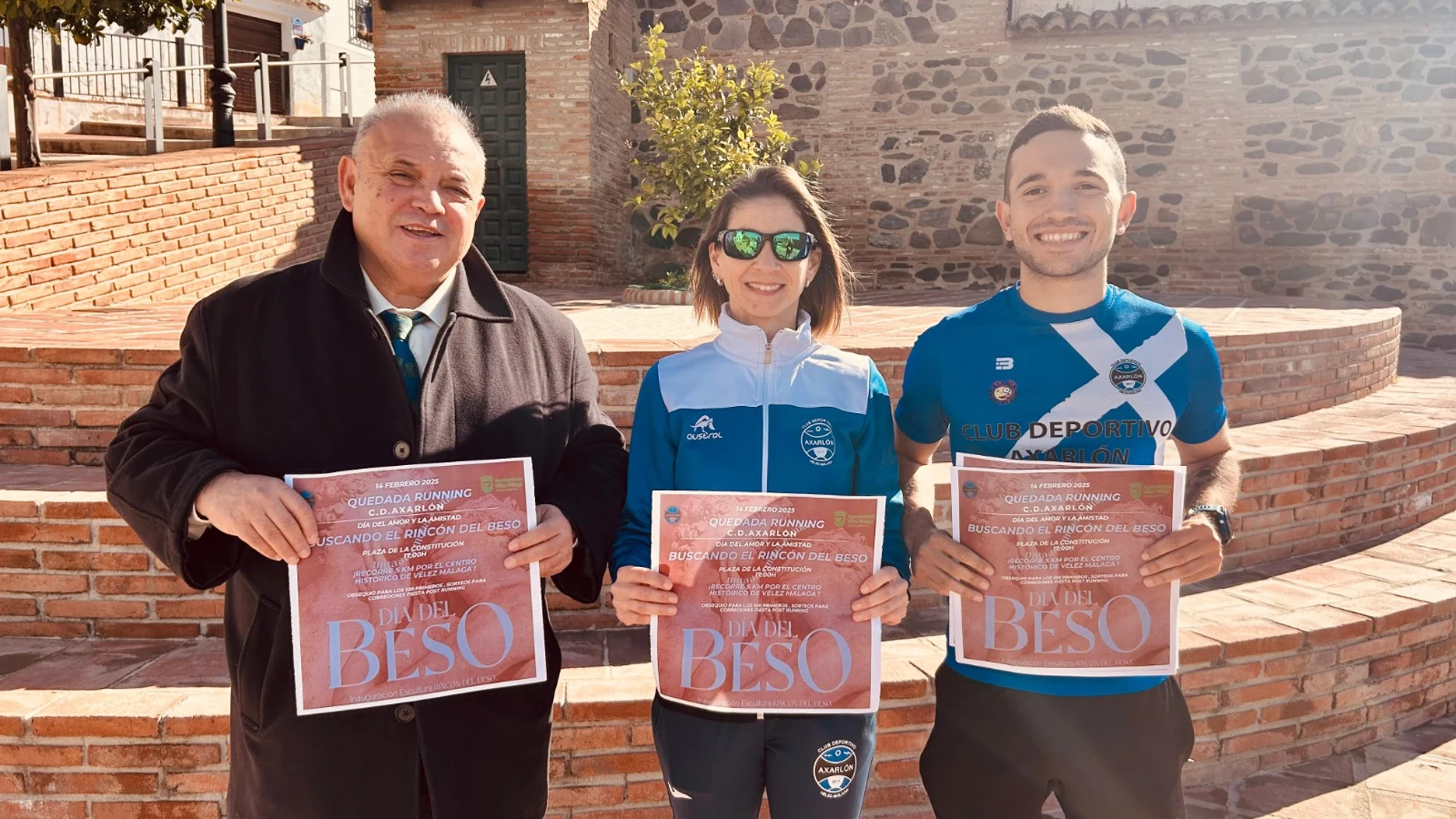 Presentación en Vélez Málaga del original concurso de besos para celebrar San Valentín Presentación en Vélez Málaga del original concurso de besos para celebrar San Valentín