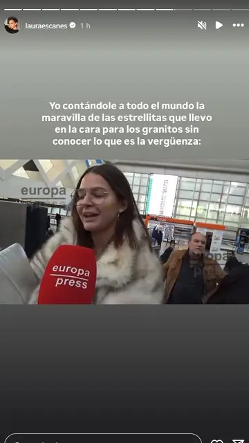 Stories de Laura Escanes con un parche para los granos Stories de Laura Escanes con un parche para los granos