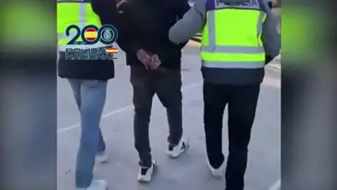 Detienen en Elche al 'cabecilla' de una banda criminal peruana acusado de participar en 16 asesinatos Detienen en Elche al 'cabecilla' de una banda criminal peruana acusado de participar en 16 asesinatos