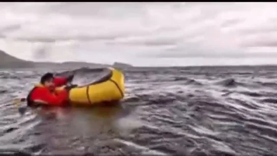 El joven que fue tragado y escupido por una ballena cuenta lo que sintió: " No entendía qué estaba pasando. Me hundo y ya pensé que me había comido." El joven que fue tragado y escupido por una ballena cuenta lo que sintió: " No entendía qué estaba pasando. Me hundo y ya pensé que me había comido."