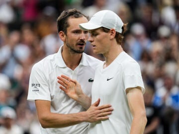 Medvedev y Sinner en los cuartos de final de Wimbledon 2024