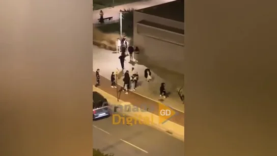 El vídeo de la pelea en Granada por una discusión de tráfico El vídeo de la pelea en Granada por una discusión de tráfico