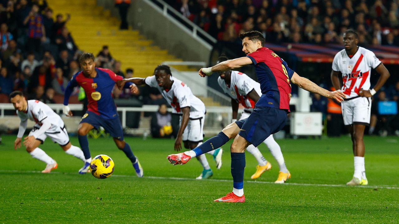 El Barça Recupera El Liderato de Laliga Con Polémica Ante El Rayo (1-0) El Barça Recupera El Liderato de Laliga Con Polémica Ante El Rayo (1-0)