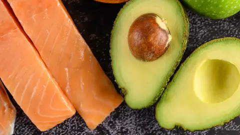 Salmón y aguacate Salmón y aguacate