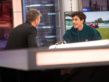 Marc Márquez desvela su relación con Pecco Bagnaia: "Sé diferenciar" Marc Márquez desvela su relación con Pecco Bagnaia: "Sé diferenciar"