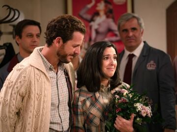 Los compa&ntilde;eros de Luz sorprenden a la doctora con una emotiva fiesta de despedida: &ldquo;&iexcl;Gracias por cuidarnos!&rdquo;