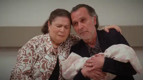 Zeynep deja un último mensaje a su familia: “Os dejo mi bebé para aliviar vuestro dolor” Zeynep deja un último mensaje a su familia: “Os dejo mi bebé para aliviar vuestro dolor”