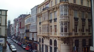 Calle de Ferrol que es la ciudad m&aacute;s barata para comprar en Galicia