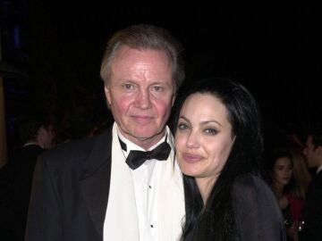 Angelina Jolie con su padre, Jon Voight