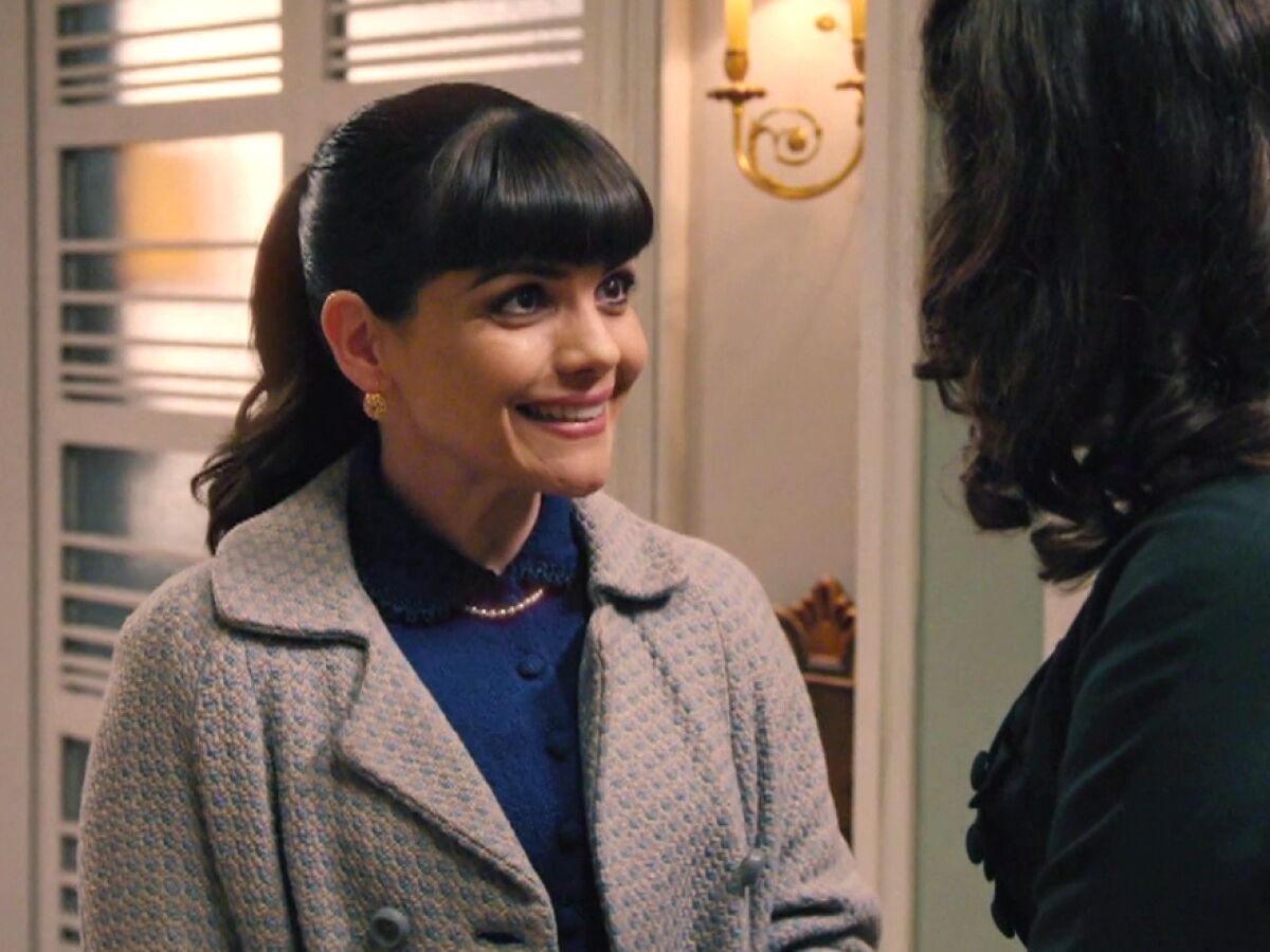 Capítulo 248 de Sueños de libertad; 18 de febrero: Gema le cuenta a Digna  que va a empezar a trabajar en la tienda de la fábrica